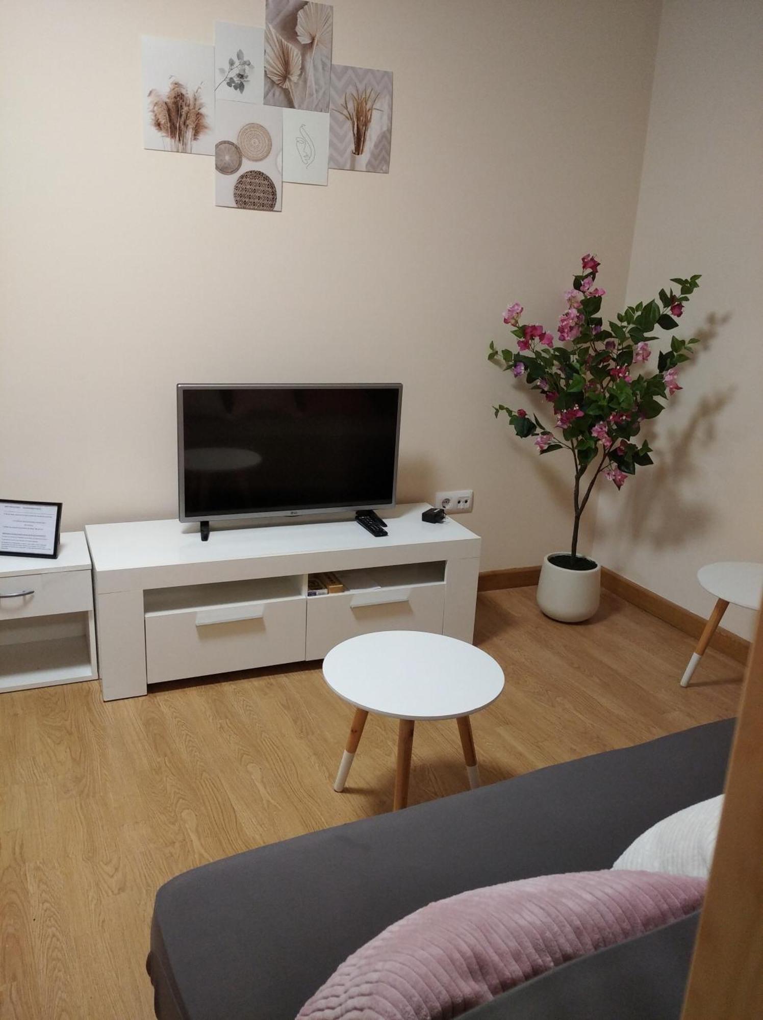 Castelao Apartments อาร์ซูอา ภายนอก รูปภาพ